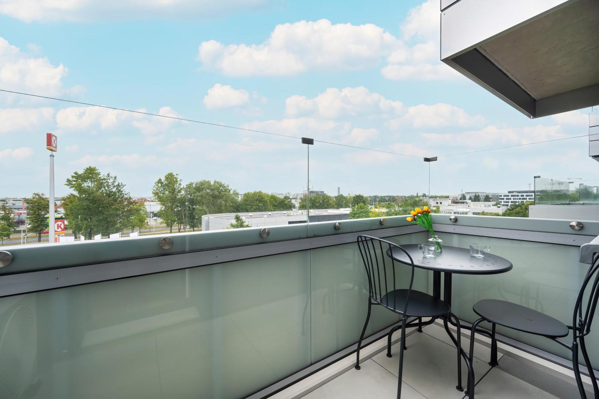 Apartamenty Zwycieska Z Klimatyzacja, Free Garage Wroclaw By Noclegi Renters Exterior photo