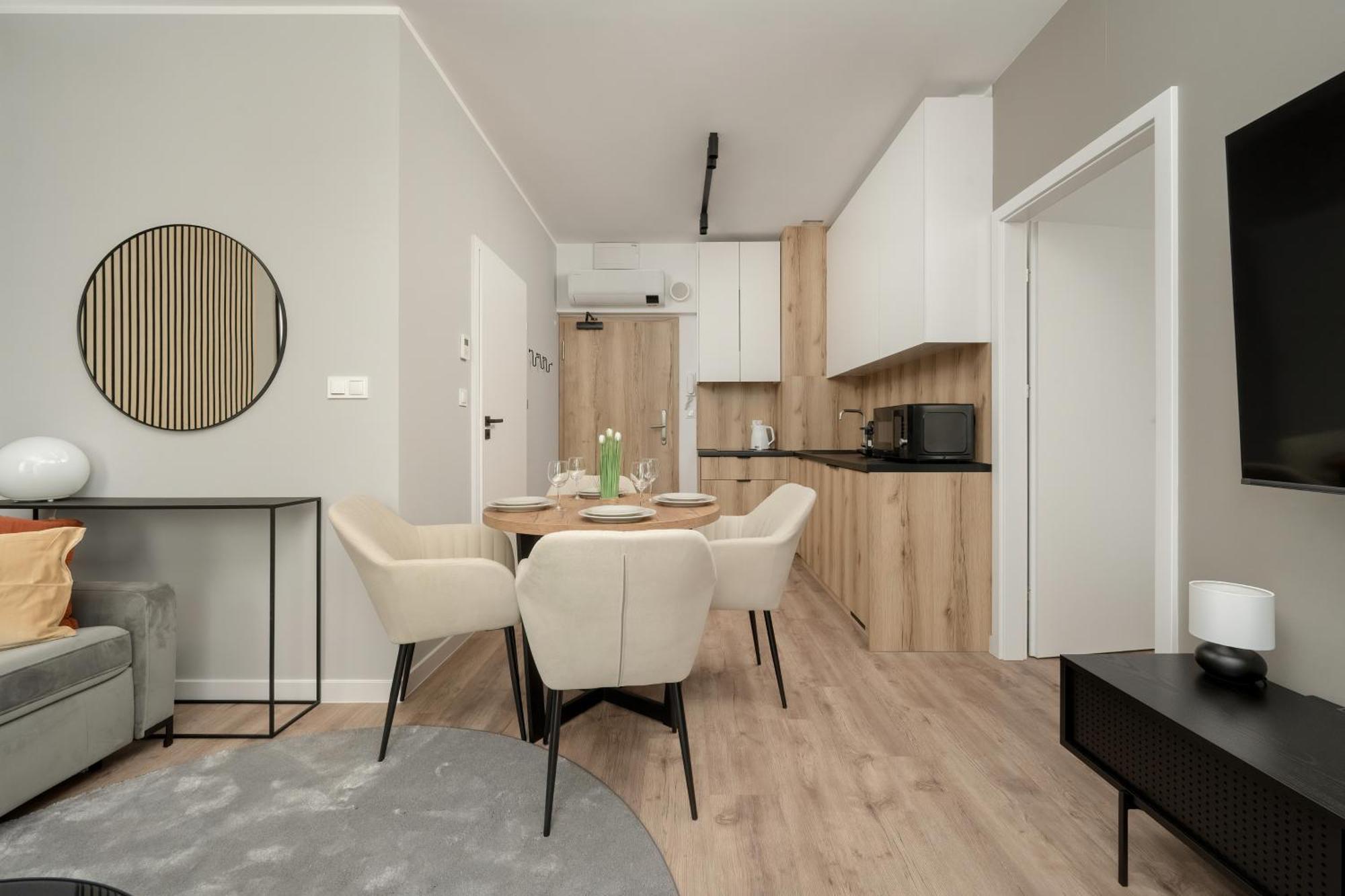 Apartamenty Zwycieska Z Klimatyzacja, Free Garage Wroclaw By Noclegi Renters Exterior photo